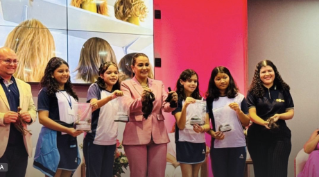 Alumnas de Colegio Adventista en Brasil donan cabello para elaborar pelucas